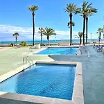 Vistas Playa Y Climatizado * 坎布里尔斯